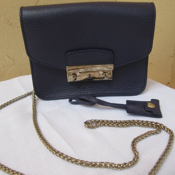FURLA Navy Blue Saffiano Pebbled Leather Mini Julia Chain Crossbody Bag w/Key - Picture 1 of 16